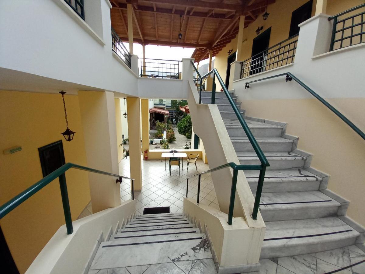 Costa-Rini Hotel Leonídion 외부 사진