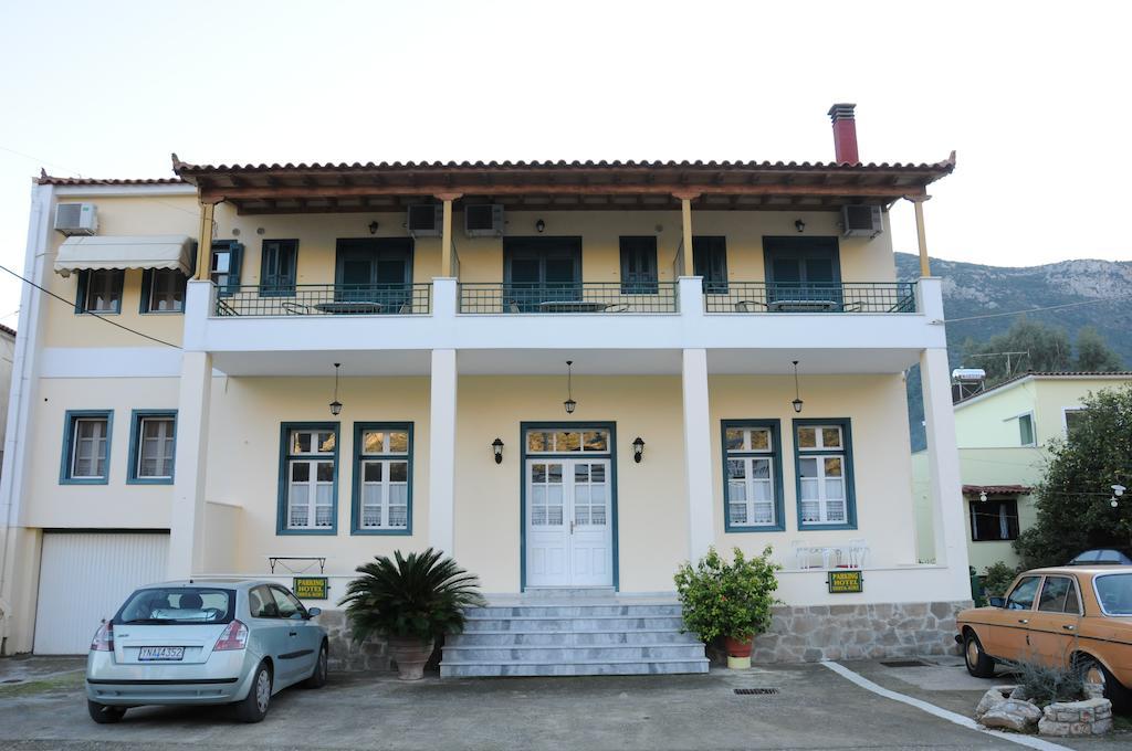 Costa-Rini Hotel Leonídion 객실 사진