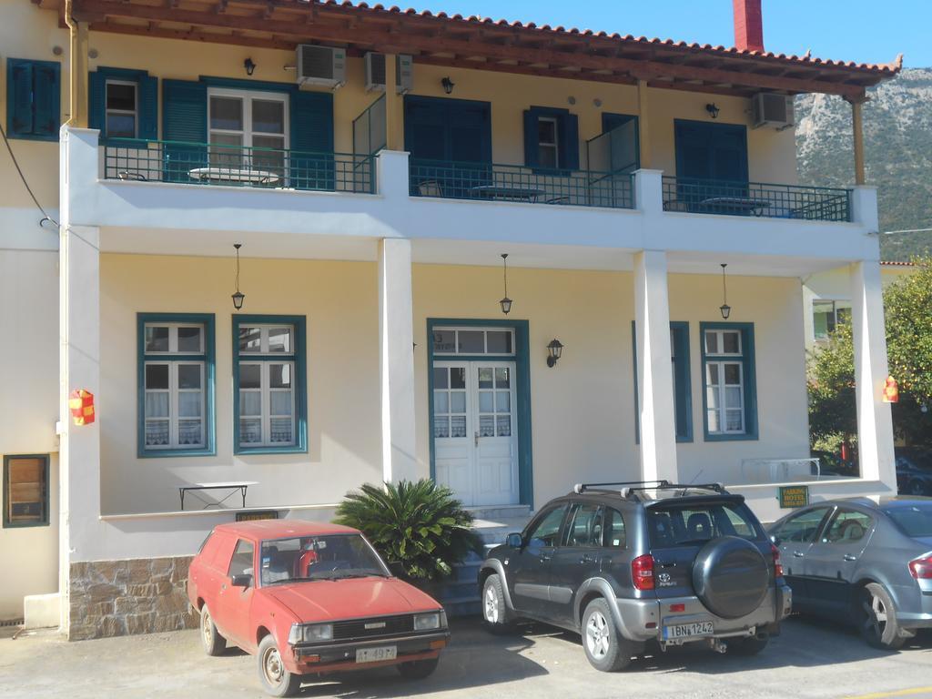 Costa-Rini Hotel Leonídion 외부 사진