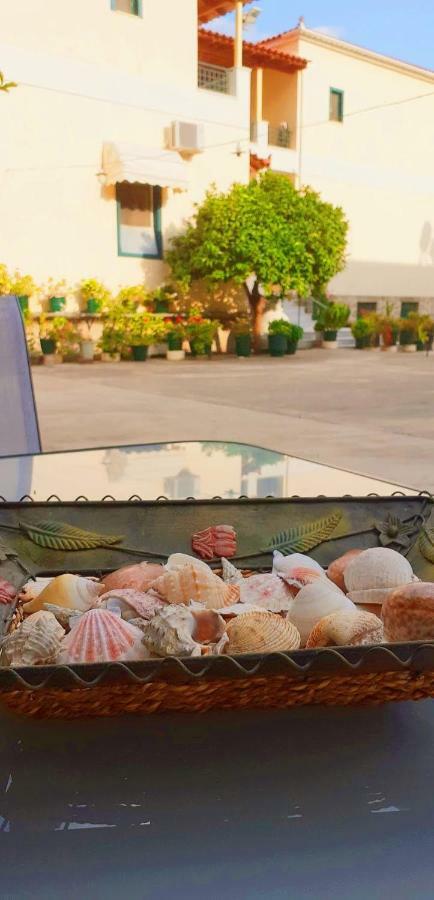 Costa-Rini Hotel Leonídion 외부 사진